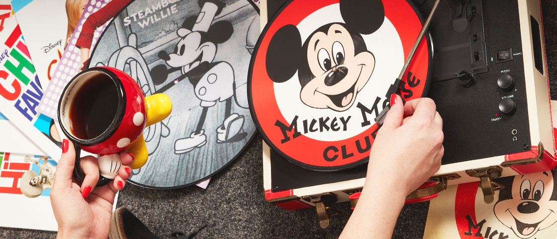 This Holiday Season, Make New Disney Memories with Old School Vinyl Records